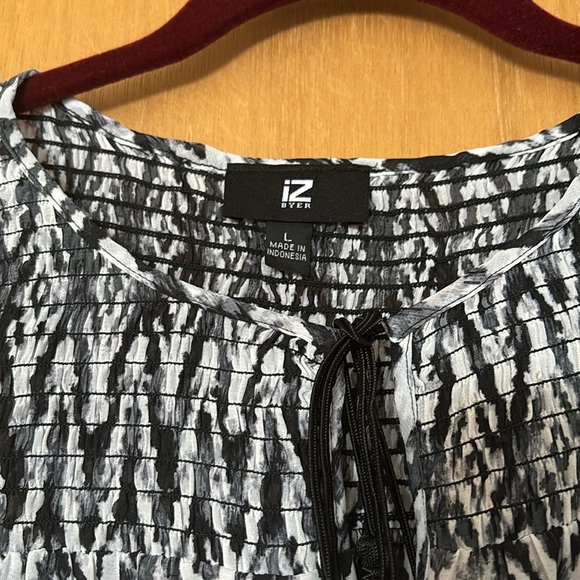 IZ Beyer sheer blouse sleeveless - Picture 2 of 4